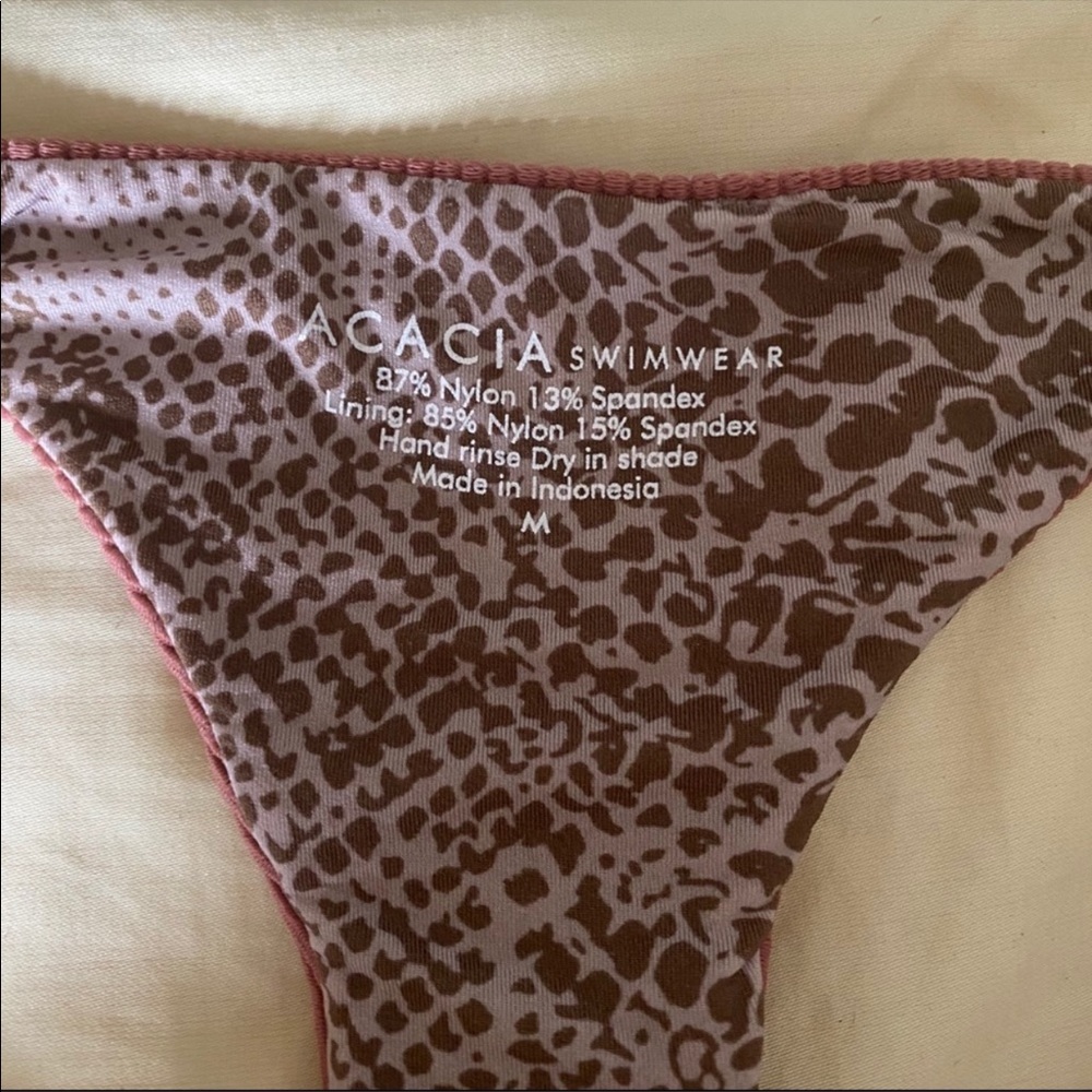 👄 Acacia bikini set 👄 - Picture 6 of 12